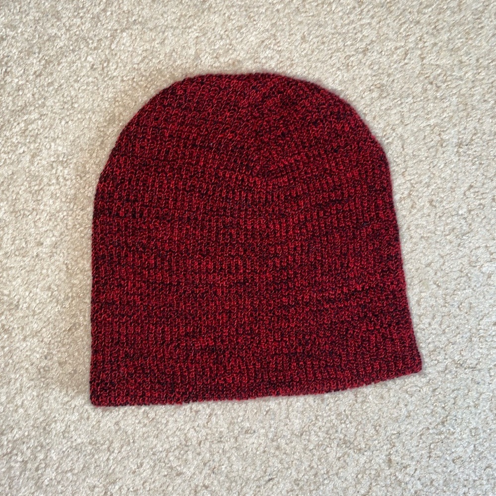 Hot Topic red black acrylic beanie hat cap men’s